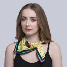 Nonchalant goat (yellow)